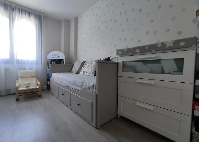 Precioso Con Terraza, Pistas De Padel Y Piscinas