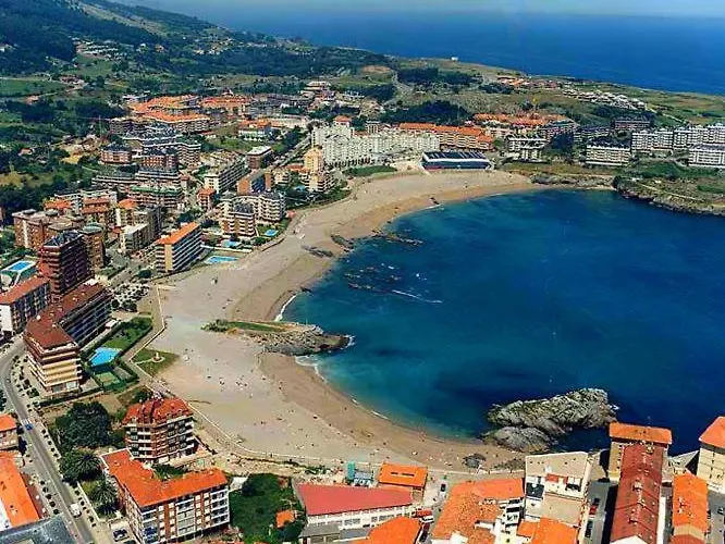 Precioso Con Terraza, Pistas De Padel Y Piscinas