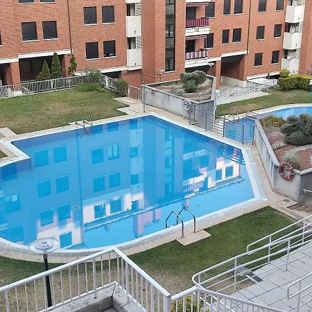 Precioso Con Terraza, Pistas De Padel Y Piscinas Lejlighed