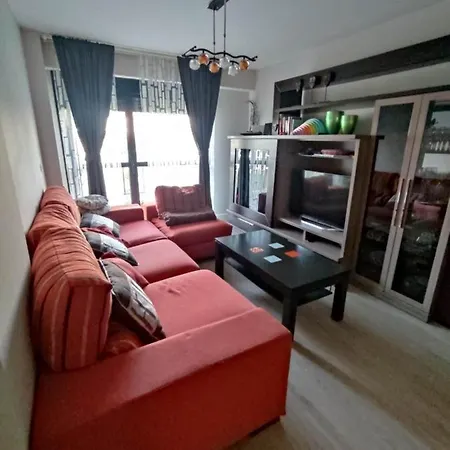 Precioso Con Terraza, Pistas De Padel Y Piscinas Lejlighed