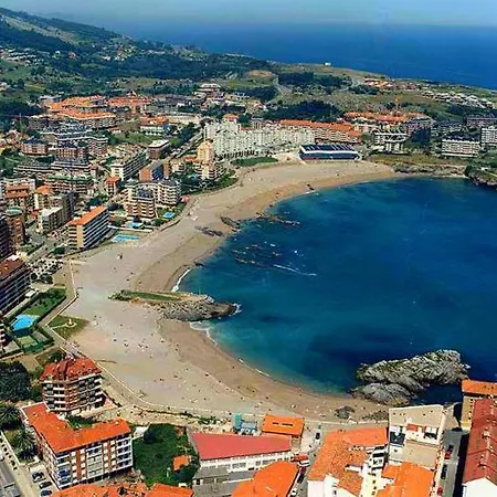 Precioso Con Terraza, Pistas De Padel Y Piscinas