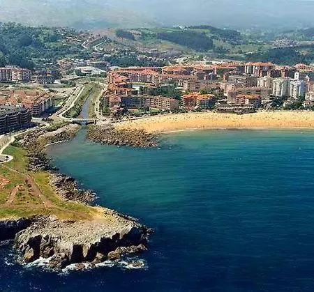 Precioso Con Terraza, Pistas De Padel Y Piscinas Castro Urdiales